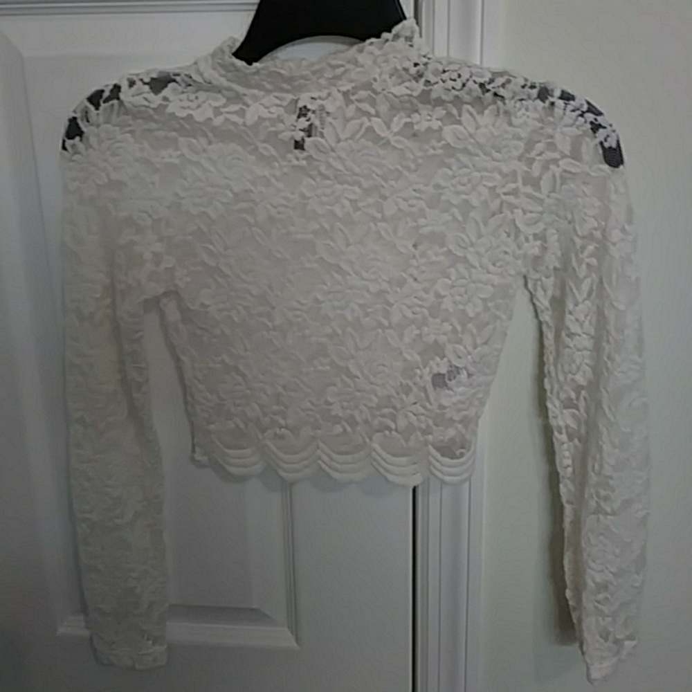 H and m lace cropped shirt